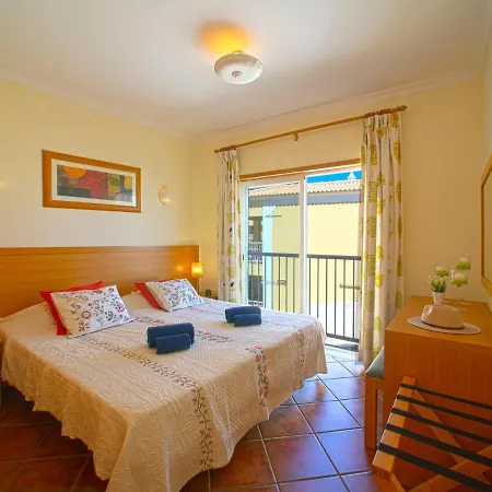 Vale Parra Gardens By Interhome Appartement *